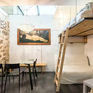 Appartement Attractive 25 M2 In A District Paris